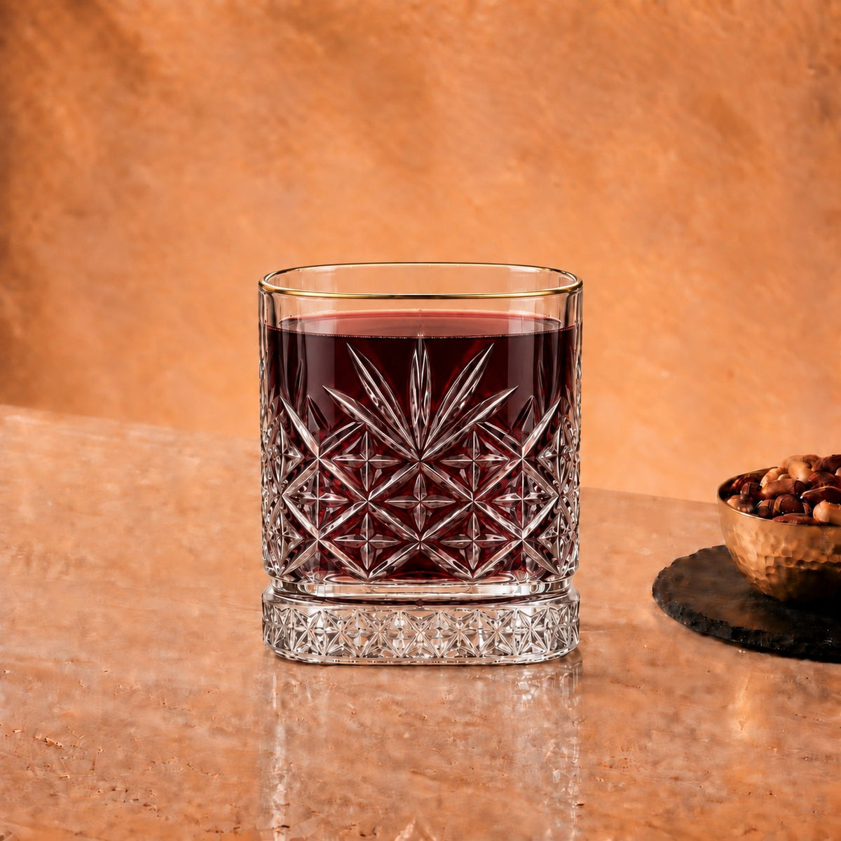 Elevate your home bar and dinner service with these Crystal Whisky Glasses. Designed with an expansive 420ml capacity and rich, light-refracting cuts, each tumbler delivers a commanding hand-feel and brilliant clarity for everyday pours and celebratory toasts alike.
