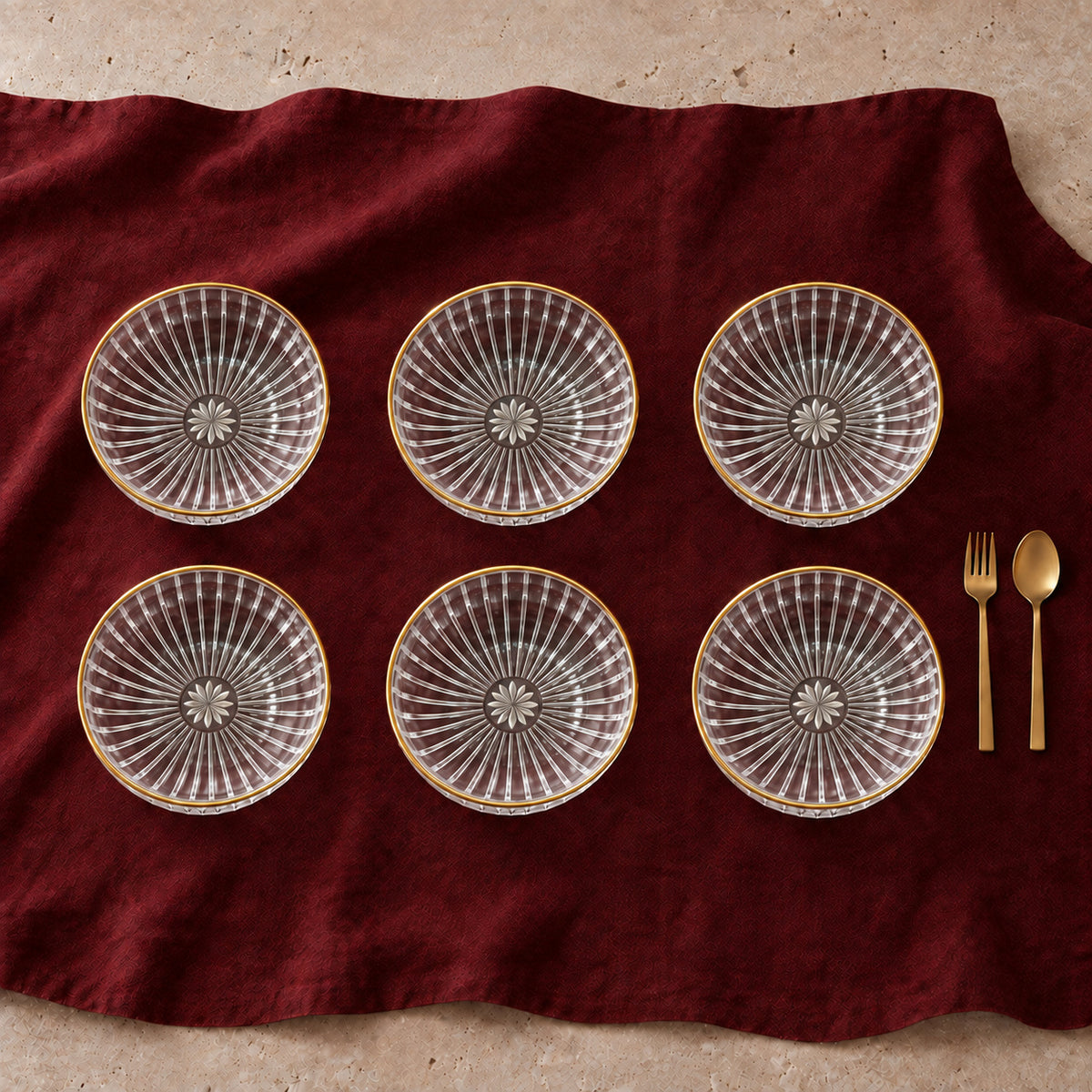 Present appetizers, side treats, and evening nibbles with Pocket Tofu Snack Plates. Sized at 12cm across with a versatile 230ml capacity, each plate features gently curved edges and a crystal-clear finish designed to serve finger foods, dips, and bite-sized delights with modern simplicity.