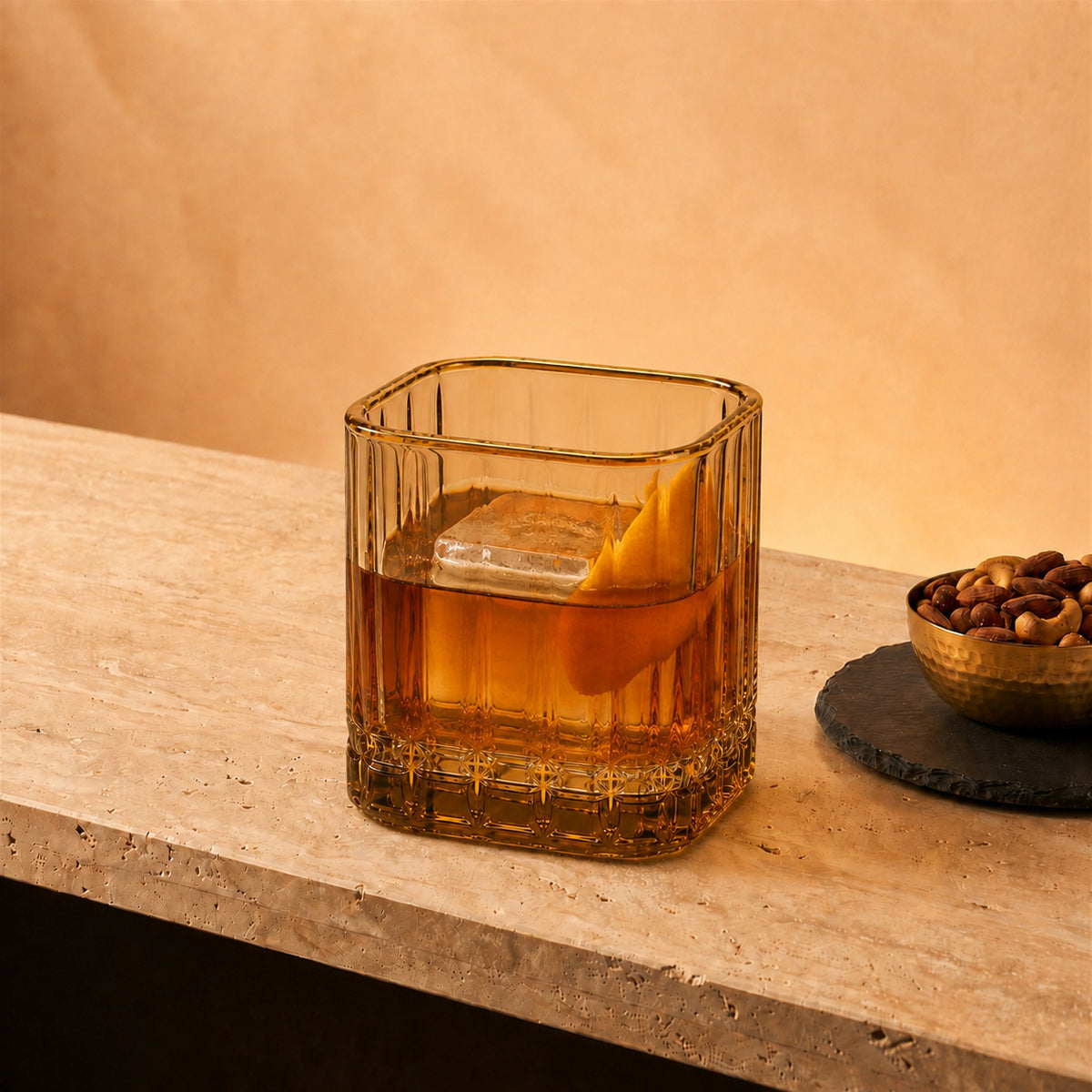 Elevate your home bar and dinner service with these Crystal Whisky Glasses. Designed with an expansive 420ml capacity and rich, light-refracting cuts, each tumbler delivers a commanding hand-feel and brilliant clarity for everyday pours and celebratory toasts alike.