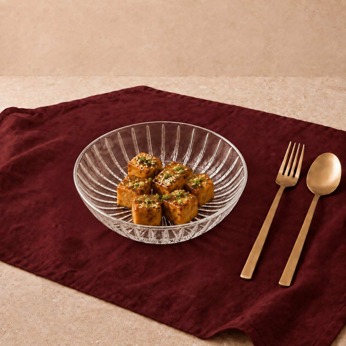 Serve evening bites, starters, and tea-time snacks with Dabeli Clear Snack Plates. Measuring 13cm across with a versatile 230ml volume, each plate features a subtle raised rim and crystal-clear finish designed to present finger foods, desserts, and appetizers with effortless style.