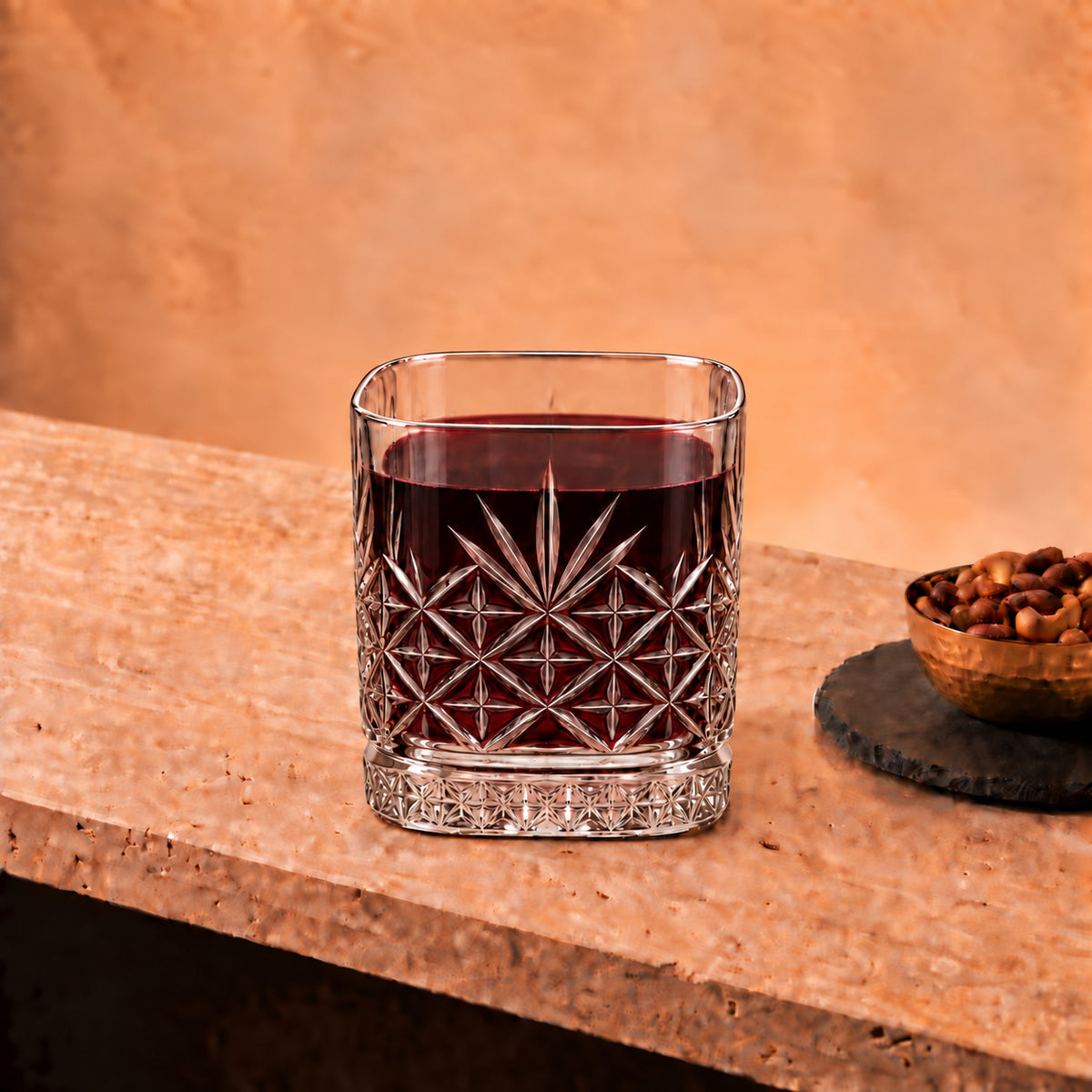 Elevate your home bar and dinner service with these Crystal Whisky Glasses. Designed with an expansive 420ml capacity and rich, light-refracting cuts, each tumbler delivers a commanding hand-feel and brilliant clarity for everyday pours and celebratory toasts alike.