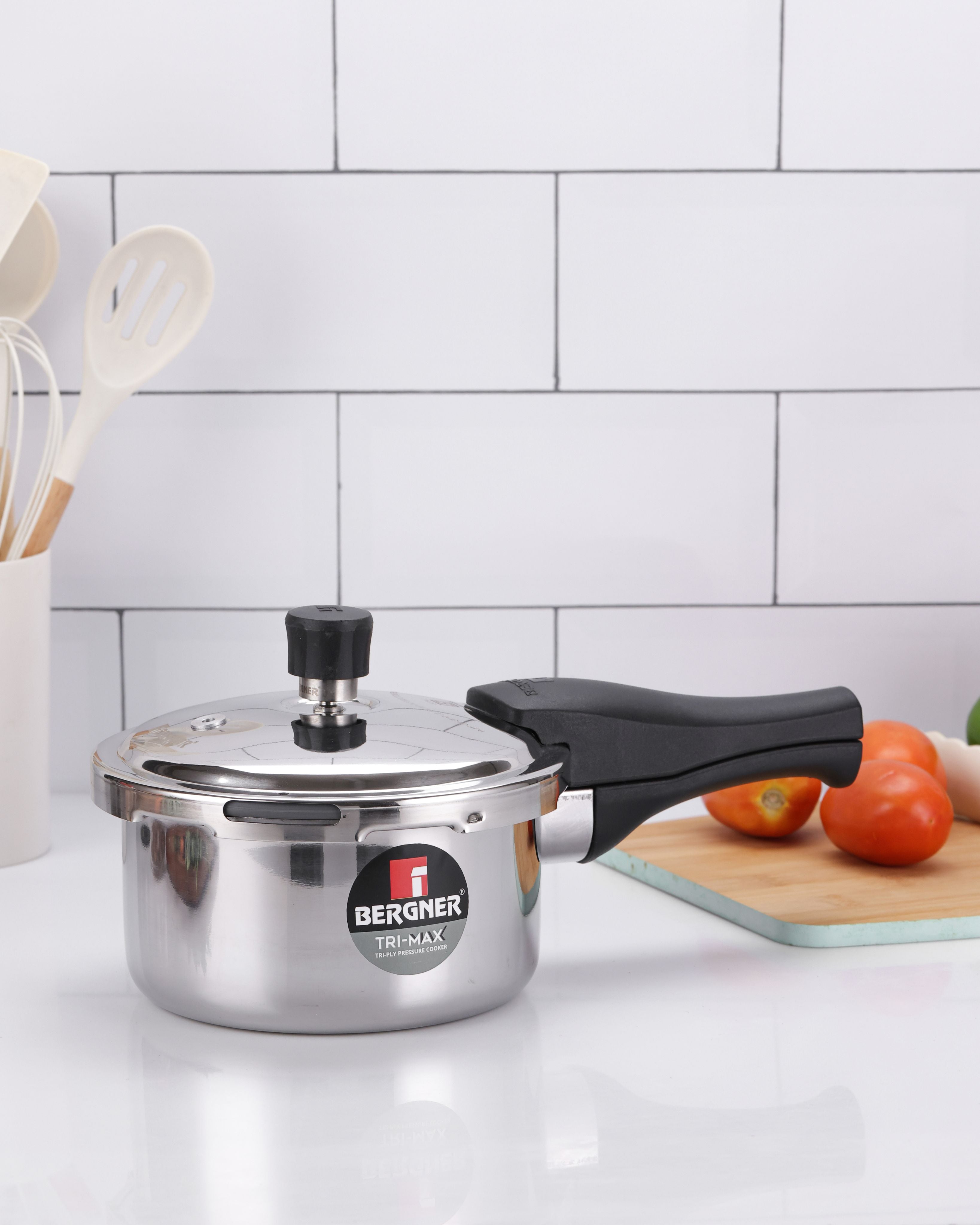 Trimax Stainless Steel Outer Lid 2L Pressure Cooker