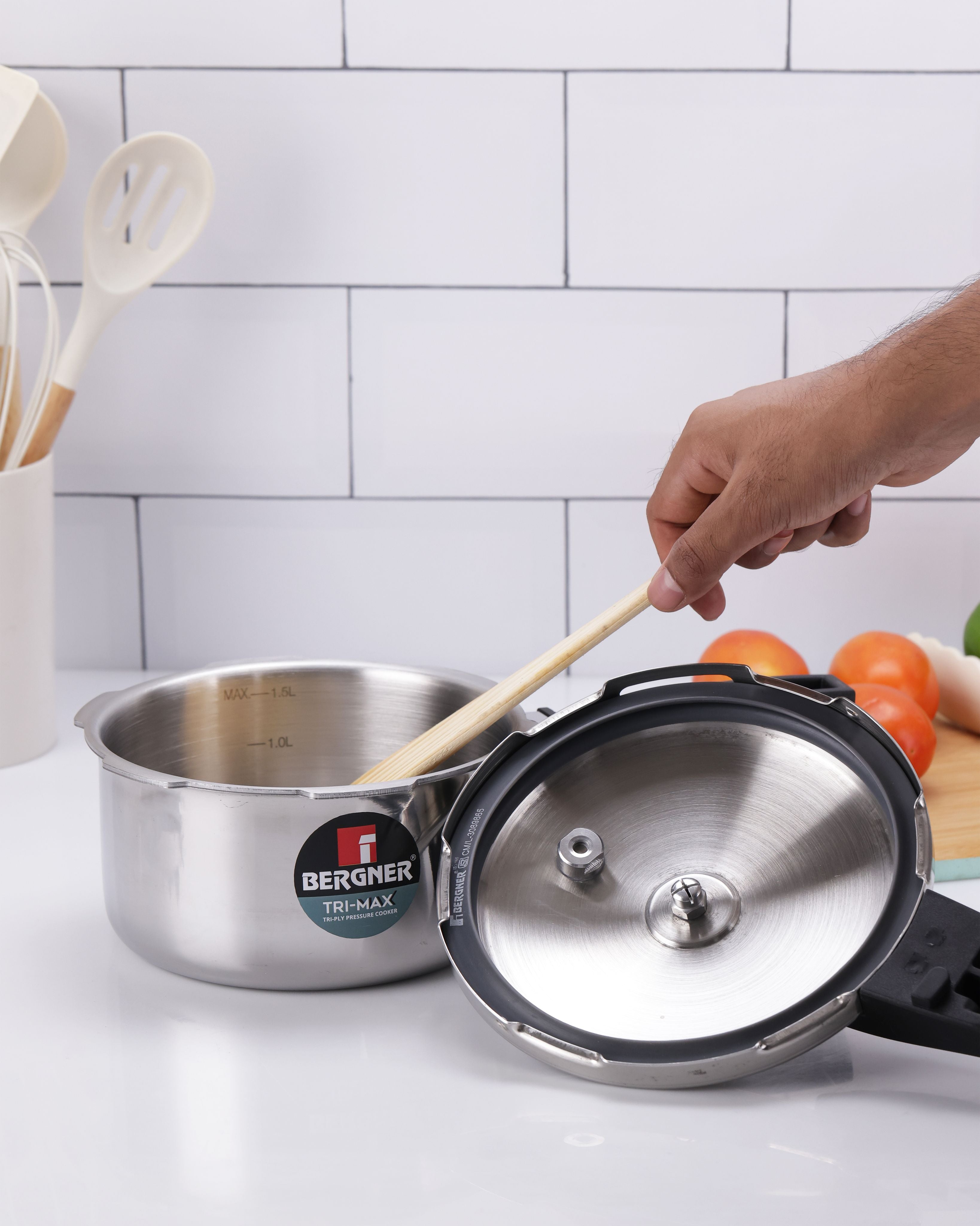 Trimax Stainless Steel Outer Lid 2L Pressure Cooker