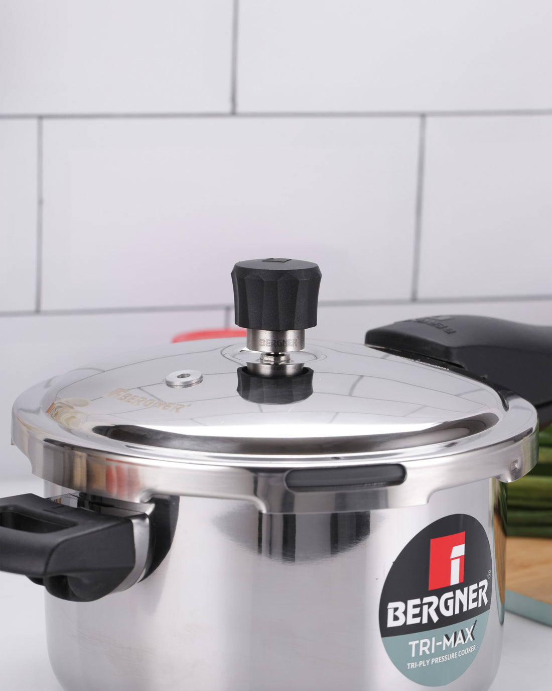 Trimax Stainless Steel Outer Lid 3L Pressure Cooker