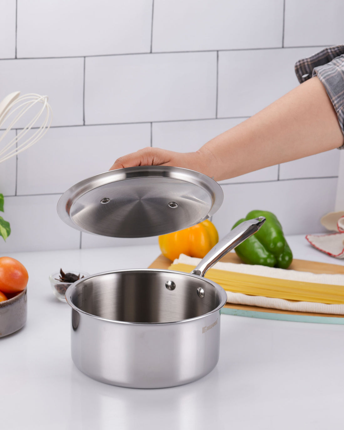 Argent Tri-Ply Stainless Steel 18cm Saucepan with Lid - 2.2L