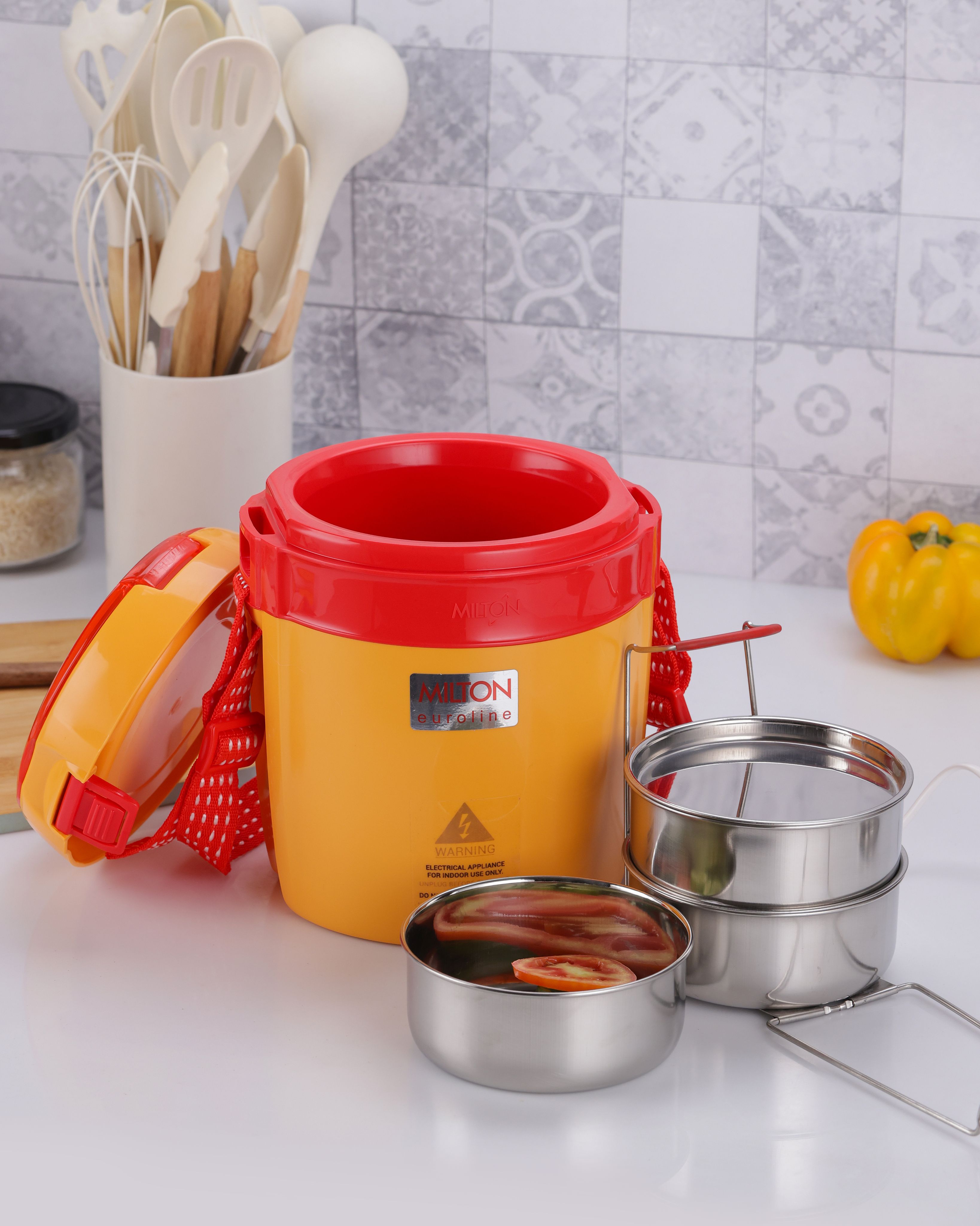 Futron Electric Lunchbox with 3 Containers