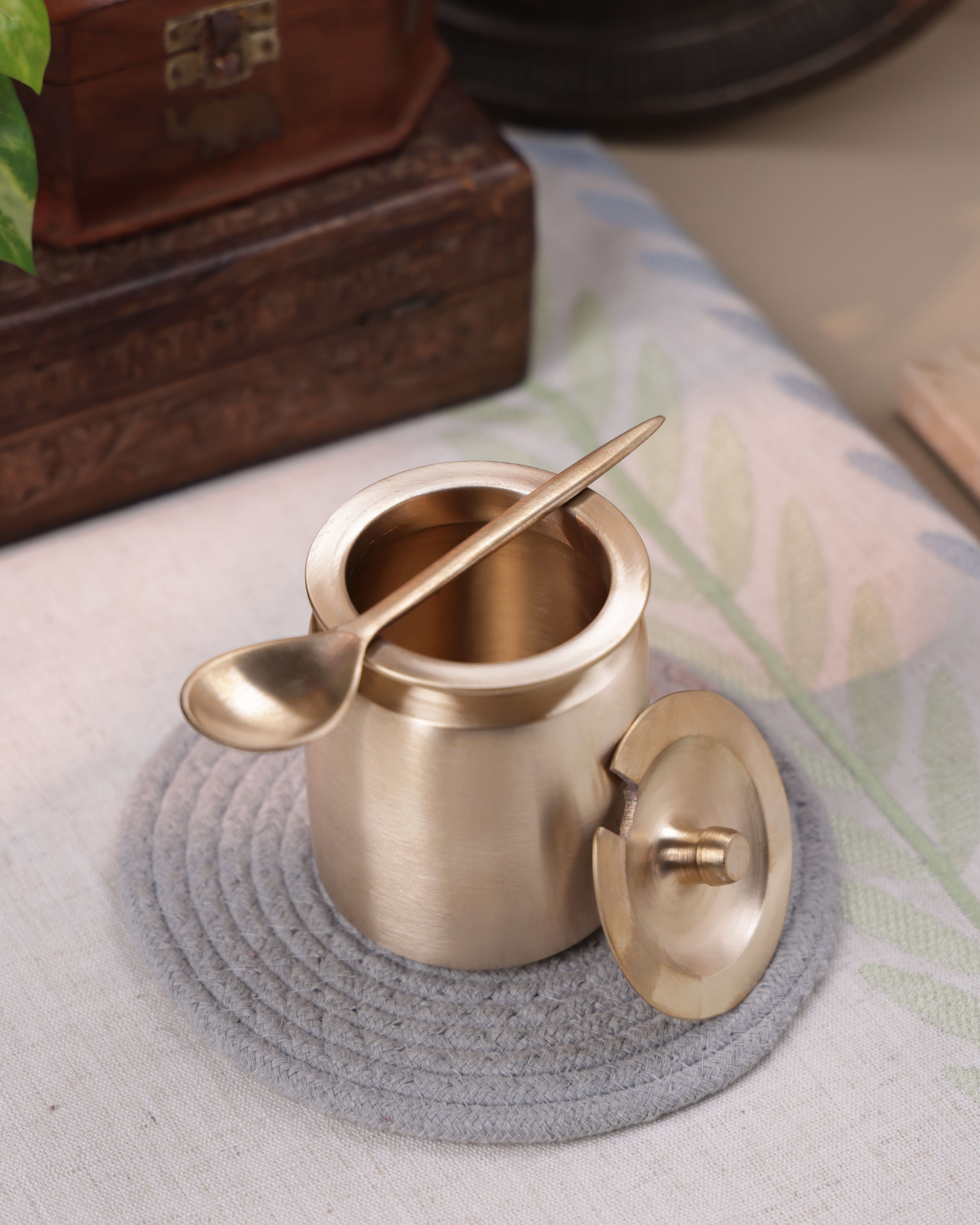 Bronze Oil Loti with Lid and Spoon, 400ml
