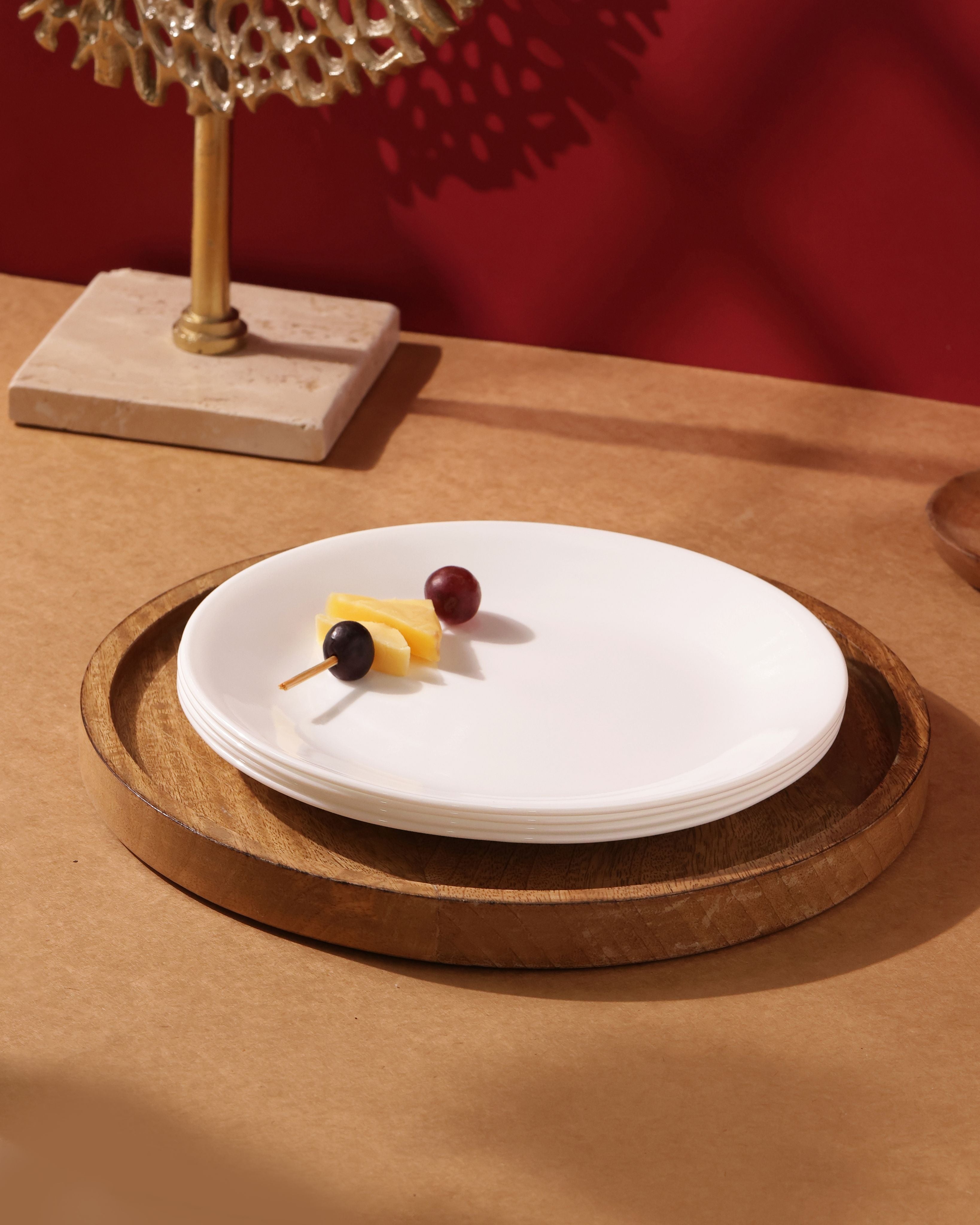 Winter Frost White Medium Plate