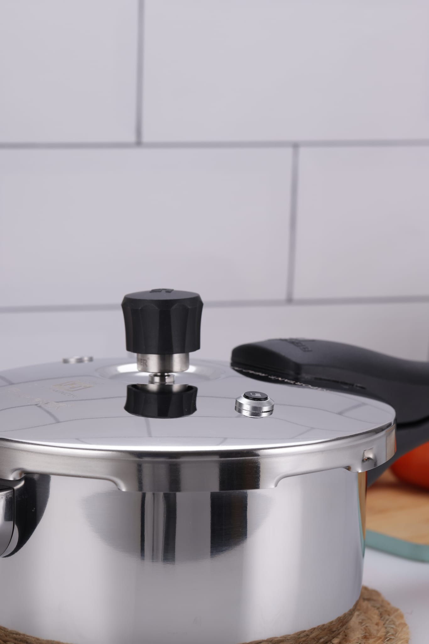 Argent Classic Triply Outer Lid 1.5L Pressure Cooker - 2