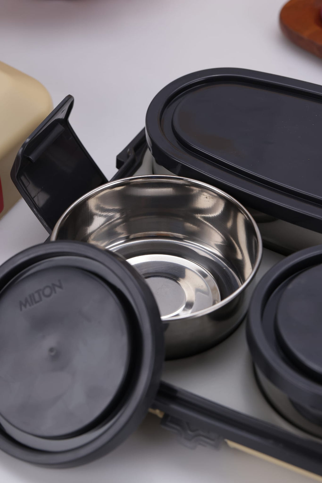 Flatron Electric Tiffin - 6